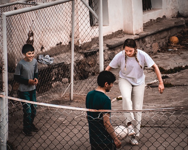 更肩负着民 更肩负着民