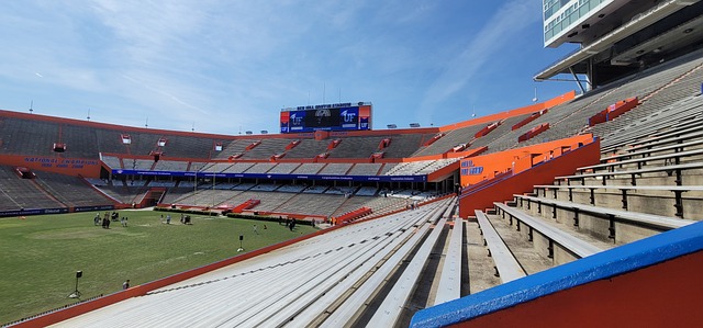 在许多关键 在许多关键